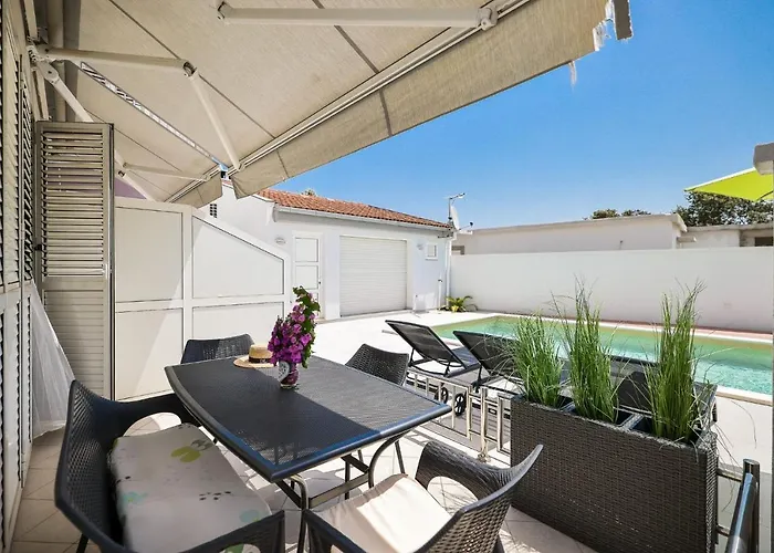 Apartmani Leona