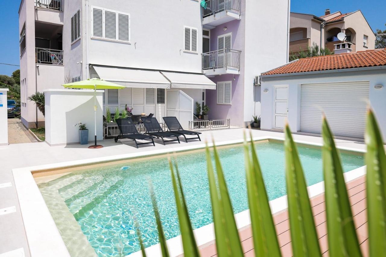 Leona Apartment Bibinje