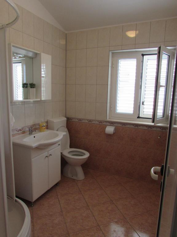 Apartment Leona